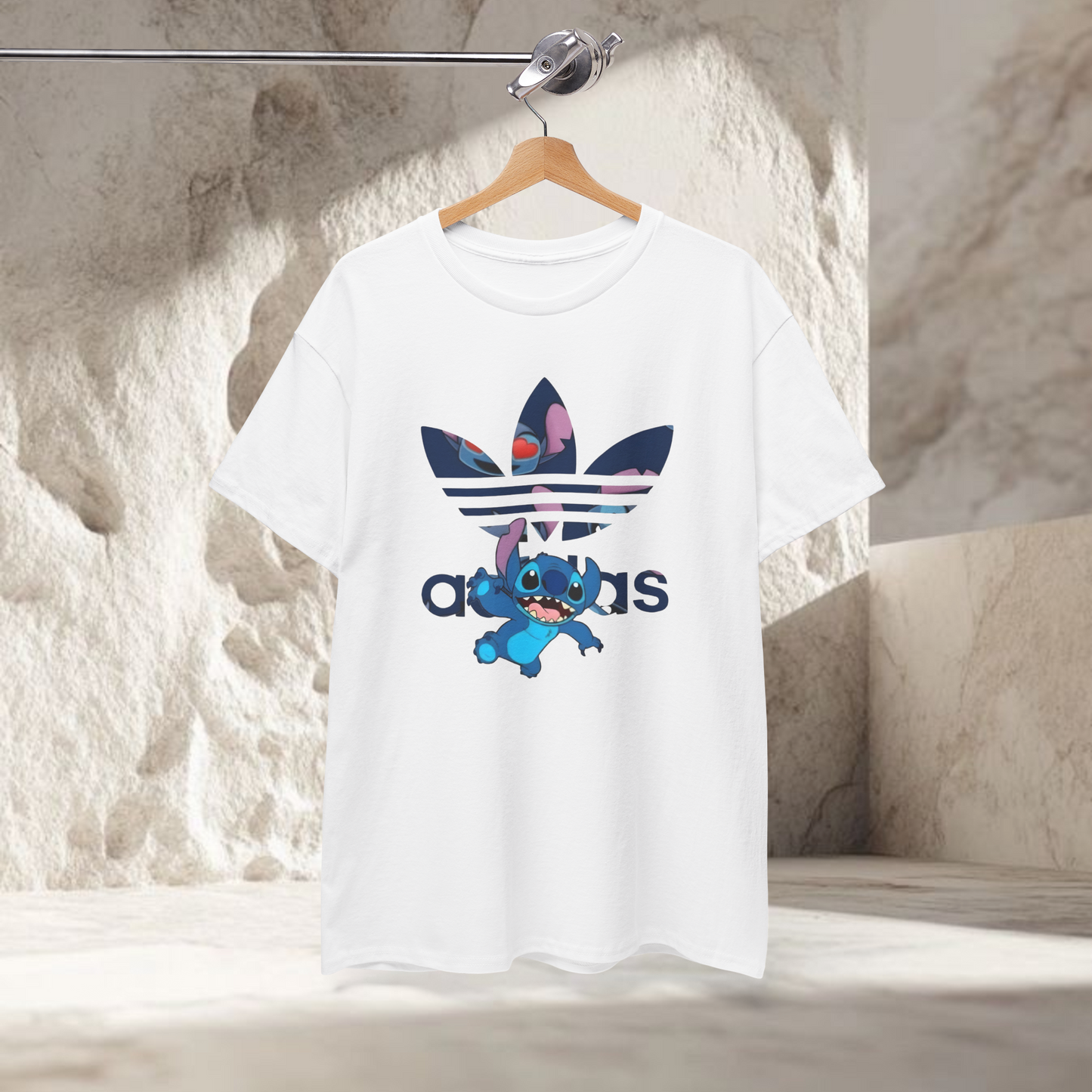 Camisola Stitch Style – Paródia Adidas