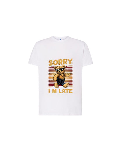 "Sorry I’m Late" 🐻 Atrasado, mas com estilo!