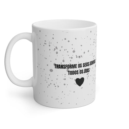 Caneca Personalizada com Nome "Silvia" – Letra S Floral